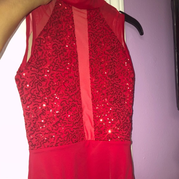 Red sparkly Dance wear - Picture 2 of 7